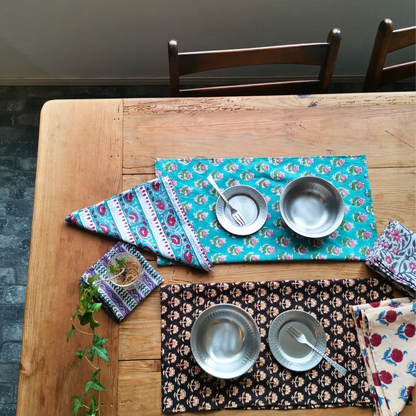 ハンドブックプリント・大判ハンカチ  B