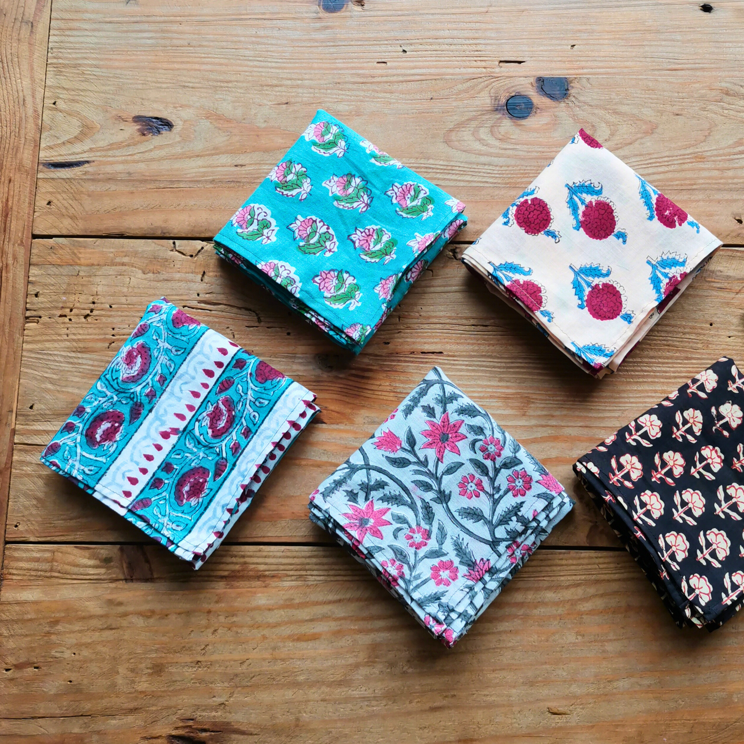 ハンドブックプリント・大判ハンカチ  B