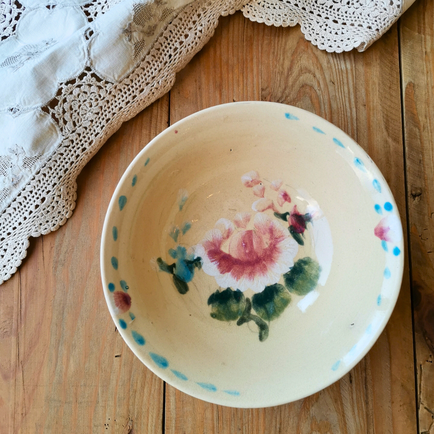 ベトナムヴィンテージ　ソンべ焼き　ライティウ焼き　花柄ボウル　B