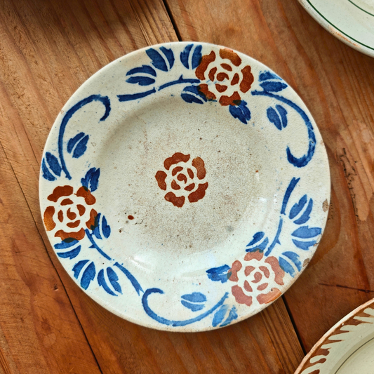 ベトナムヴィンテージ　ソンべ焼き　ライティウ焼き　中皿　青×茶がおしゃれ　バラのステンシル