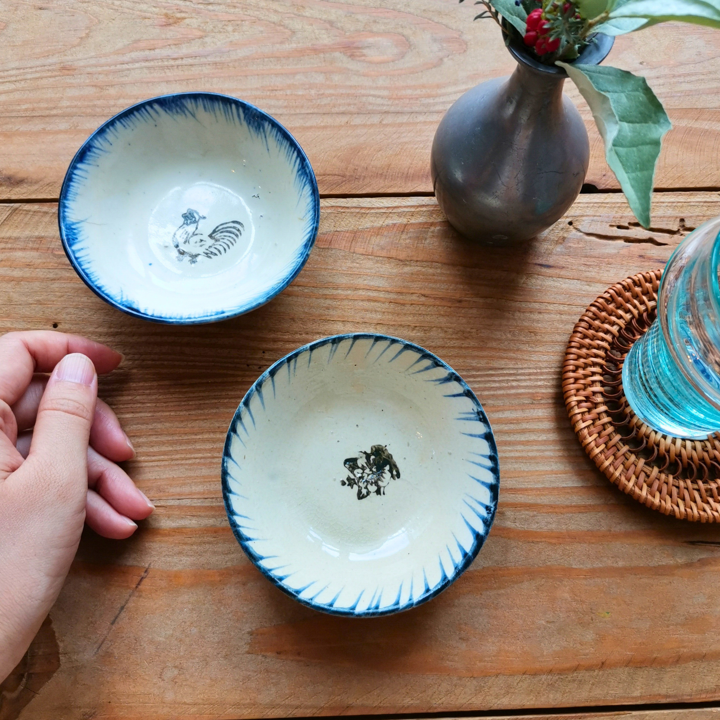 ベトナムヴィンテージ　ソンべ焼き　ライティウ焼き　花柄　ブルー　豆鉢A