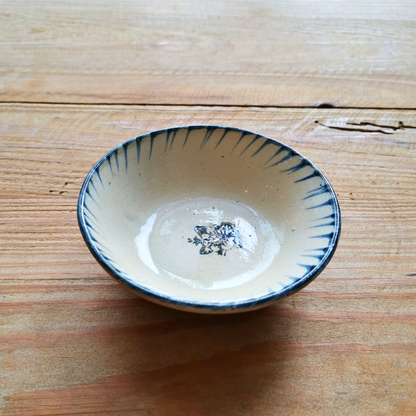 ベトナムヴィンテージ　ソンべ焼き　ライティウ焼き　花柄　ブルー　豆鉢A